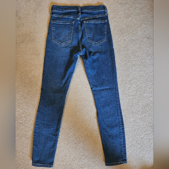 EUC Gap True Skinny High Rise Jeans Size 26/2R - Picture 2 of 4